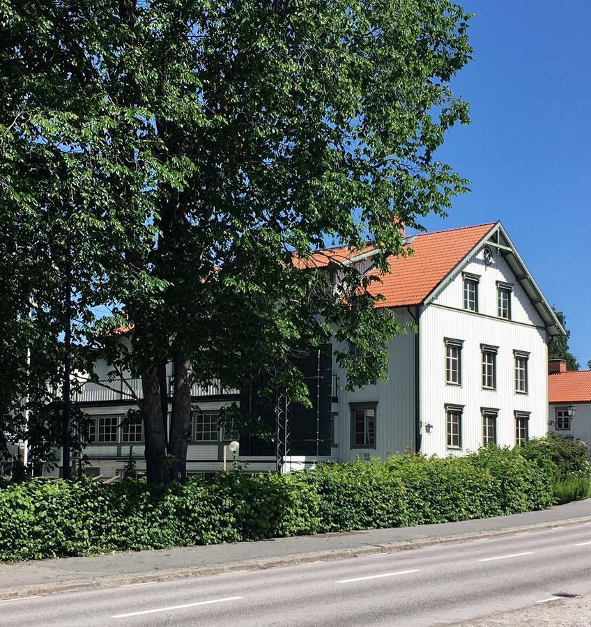 Kisa Waerdshus & Hotell Buitenkant foto