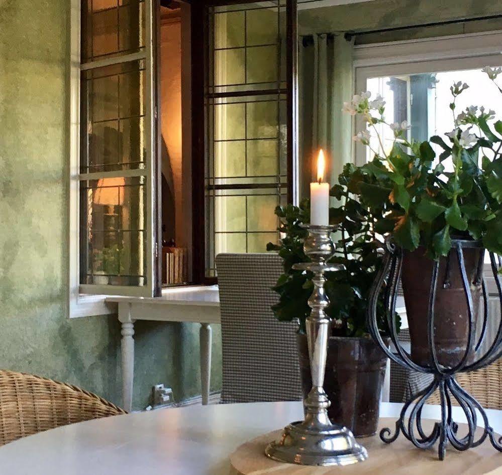 Kisa Waerdshus & Hotell Buitenkant foto