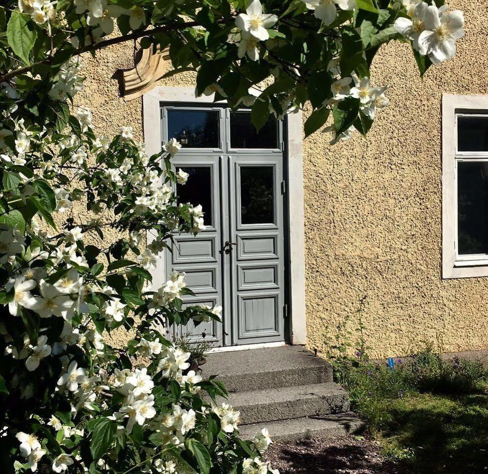 Kisa Waerdshus & Hotell Buitenkant foto